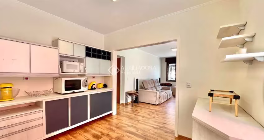 Casa com 3 quartos à venda na Avenida Engenheiro Ary de Abreu Lima, 311, Jardim Europa, Porto Alegre
