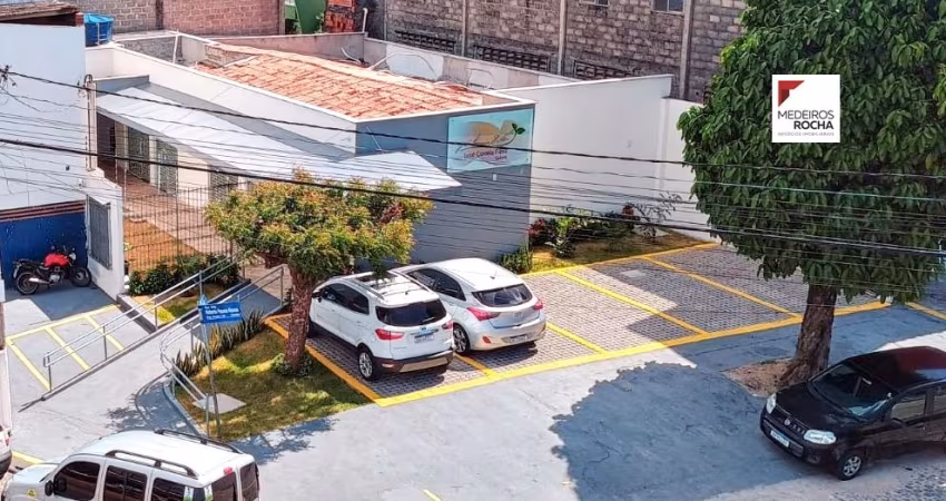 Na Cohabinal - Galeria com salas e lojas para locação.  Excelente localização.