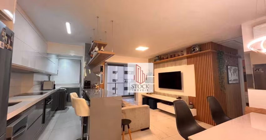Apartamento moderno e mobiliado no coração de Moema – pronto para morar!