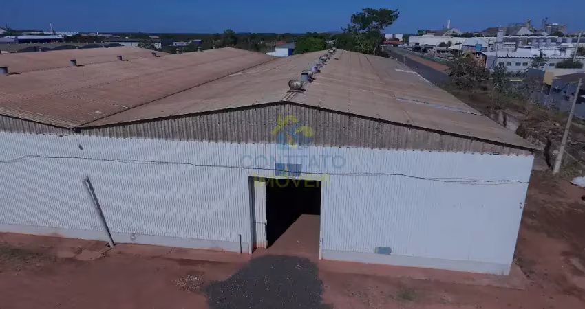 Galpão com 864 metros no distrito industrial de cuiabá.
