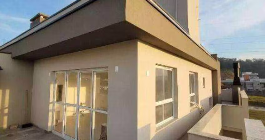 Apartamento duplex com terraço e 2 vagas de garagem em Gaspar