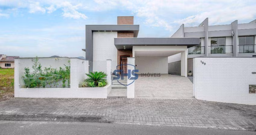 Casa com 3 dormitórios para alugar, 400 m² por R$ 8.170,99/mês - Fortaleza Alta - Blumenau/SC