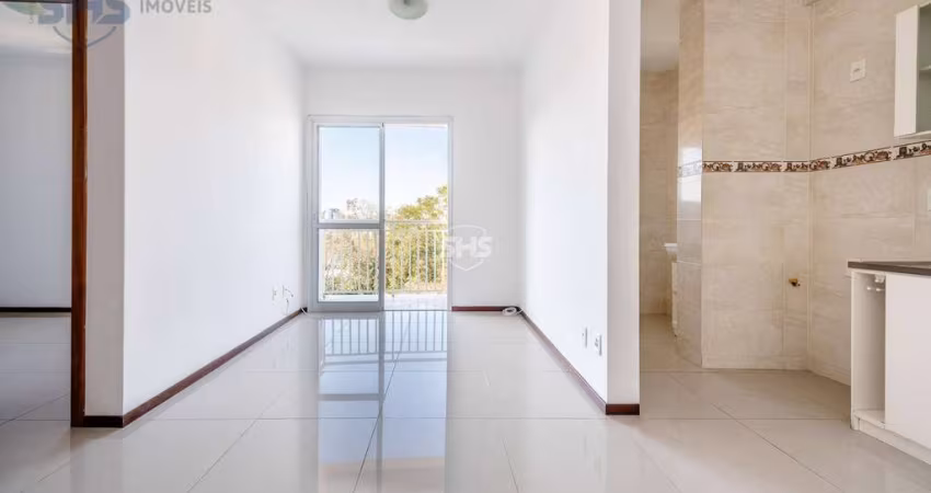 Apartamento com 2 dormitórios para alugar, 50 m² por R$ 2.110,00/mês - Água Verde - Blumenau/SC