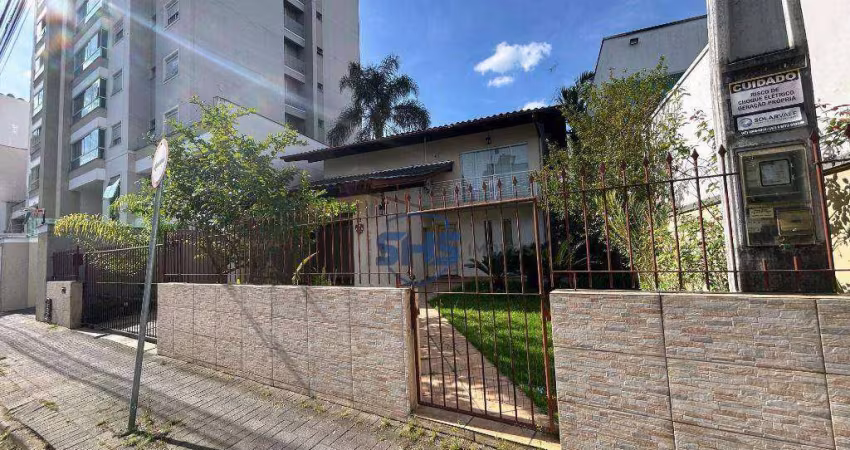Casa com 3 dormitórios para alugar, 186 m² por R$ 8.120,01/mês - Vila Nova - Blumenau/SC