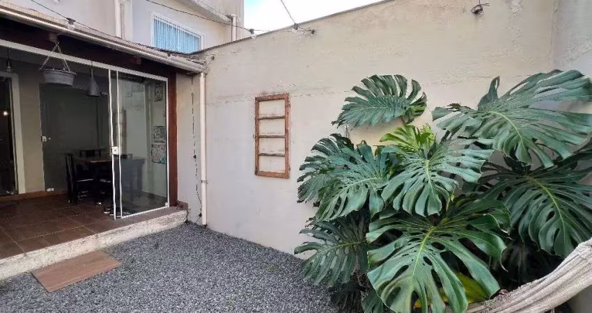 Casa com 2 dormitórios para alugar, 66 m² por r$ 2.600,00/mês - velha central - blumenau/sc
