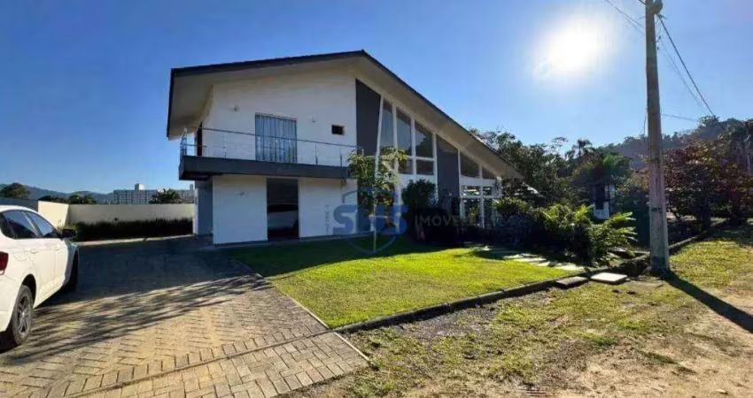 Casa com 3 dormitórios para alugar, 290 m² por r$ 11.100,00/mês - badenfurt - blumenau/sc
