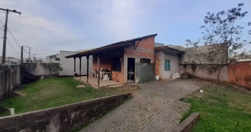 Um lar com potencial para crescer junto com você no adhemar garcia com 3 quartos!
