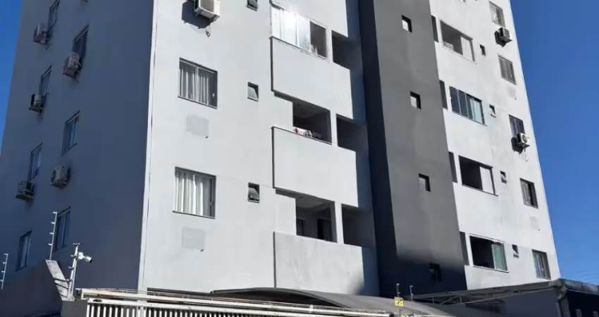 Excelente apartamento de 2 quartos e uma vaga no bairro são vicente