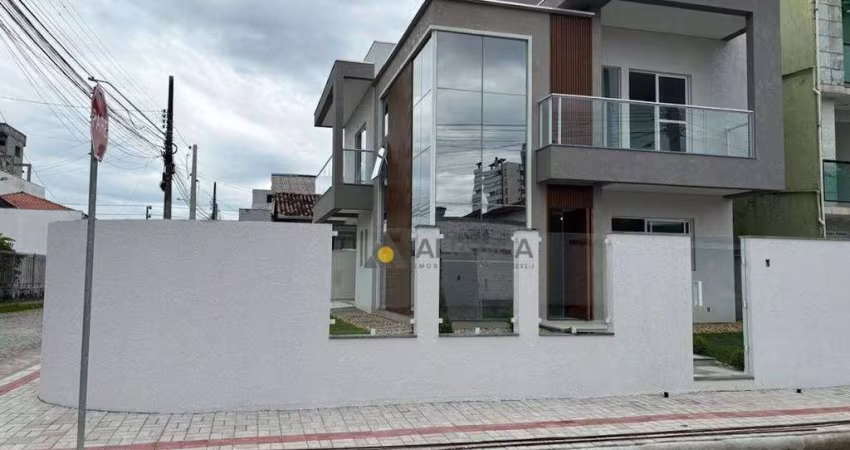 Casa com 3 dormitórios à venda, 142 m² por R$ 1.600.000,00 - Gravatá - Navegantes/SC