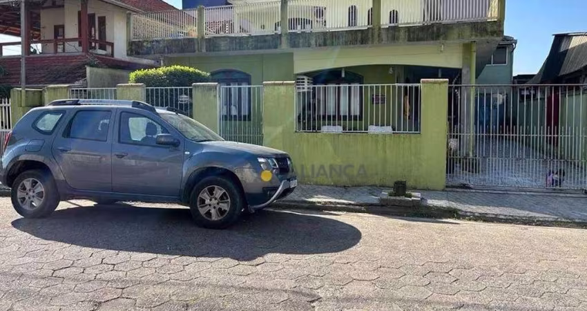 Casa Residencial à venda, Centro, Navegantes - CA0162.