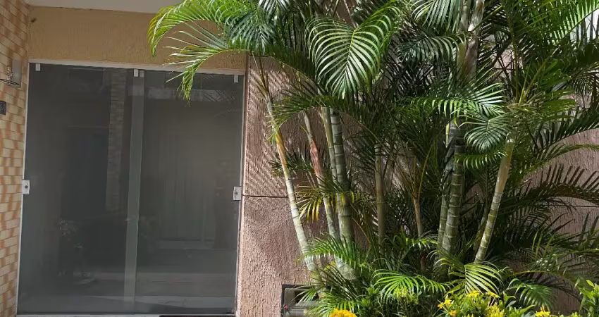 Casa Duplex - com armários