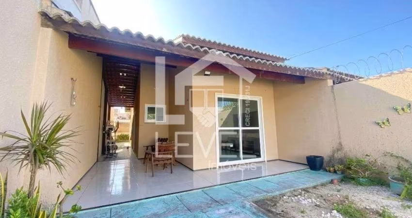 Casa com 2 dormitórios à venda, 80 m² por R$ 310.000 - Divineia - Aquiraz/CE