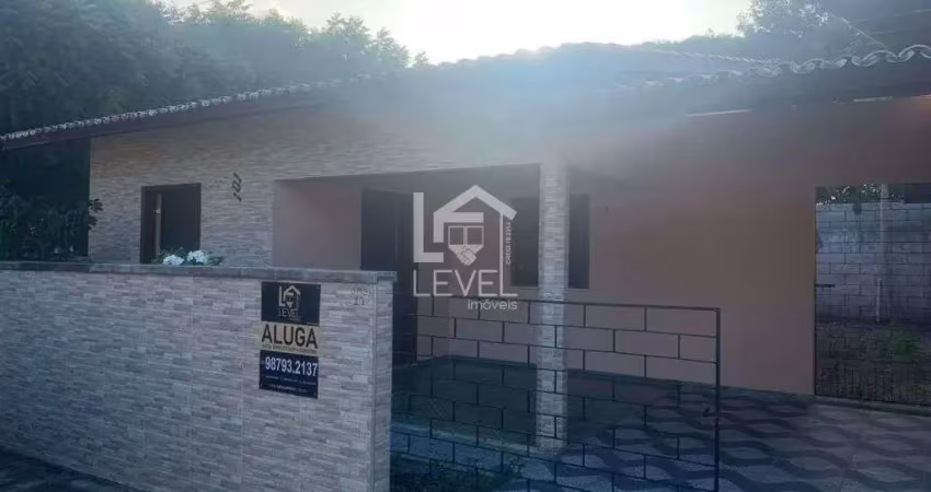 Casa com 2 quartos para alugar no Centro, Aquiraz 
