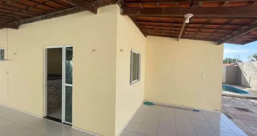 Casa com 2 quartos à venda no Centro, Aquiraz 