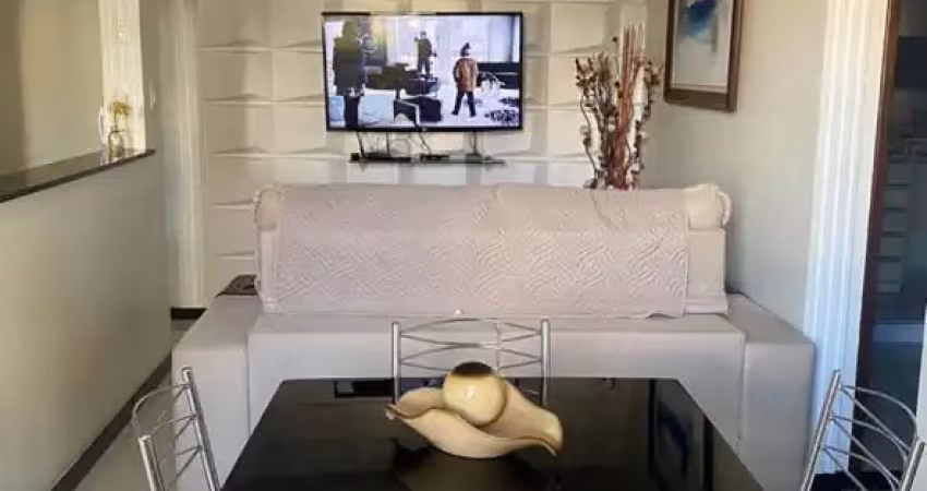 Vendo Apt 2/4 com Varanda no Brisas do Vales