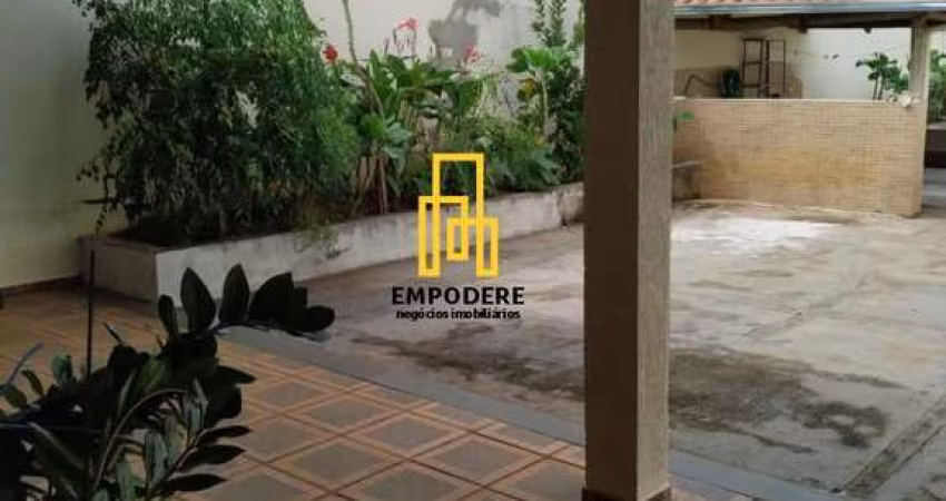 Casa para Venda em Uberlândia, Cidade Jardim, 5 dormitórios, 2 suítes, 2 banheiros, 15 vagas