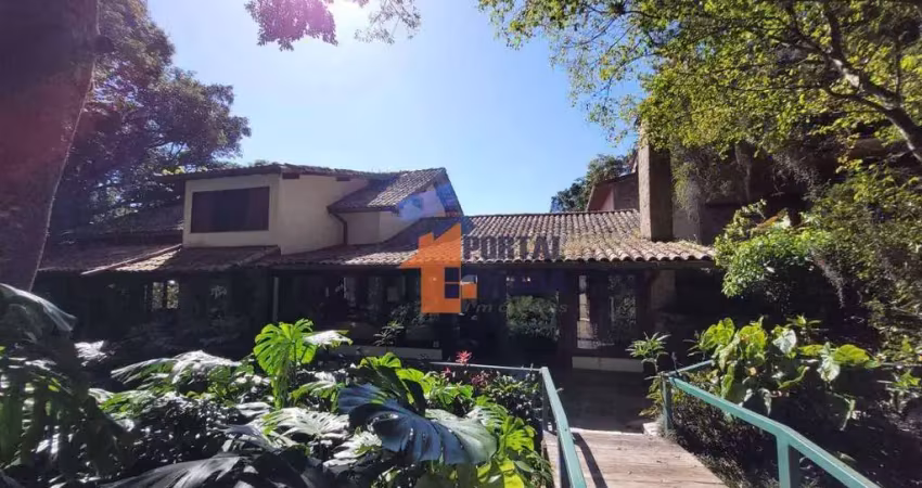 Casa com 5 quartos à venda por R$ 1.800.000 - Araras - Teresópolis/RJ