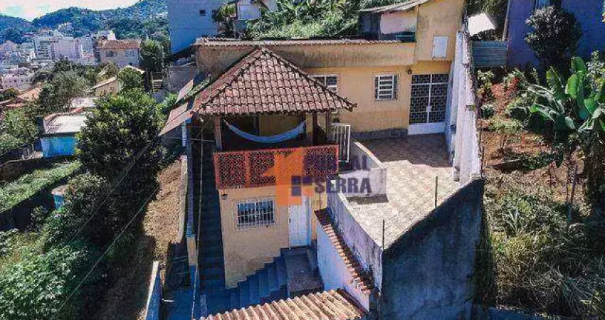 Casa com 2 quartos à venda, 68 m² por R$ 350.000 - Várzea - Teresópolis/RJ