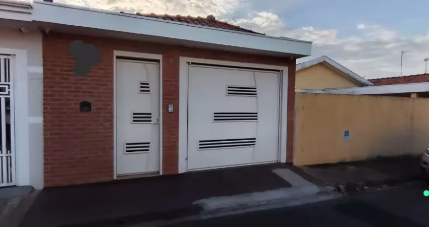 Casa com 3 dormitórios pronta para morar. aceita financiamento