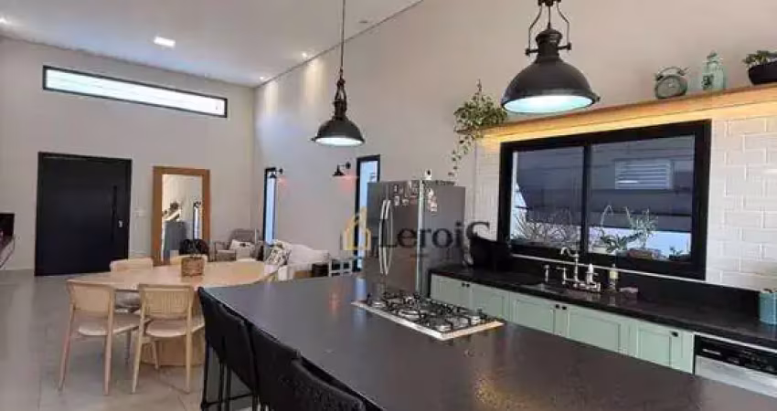 Casa com 3 dormitórios à venda, 162 m² por R$ 1.330.000,00 - Condomínio Central Parque - Salto/SP
