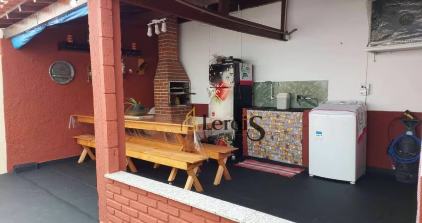Casa com 2 dormitórios à venda, 115 m² por R$ 375.000,00 - Salto de São José - Salto/SP