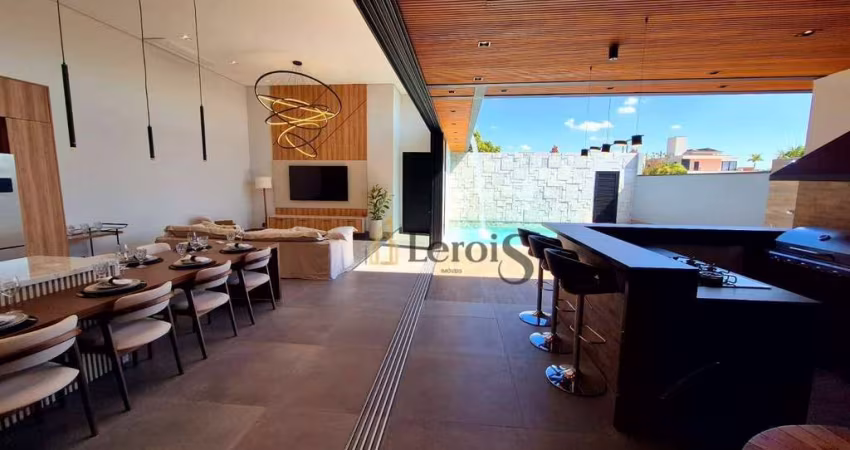 Casa com 4 dormitórios à venda, 272 m² por R$ 3.500.000,00 - Condomínio Villas do Golfe - Itu/SP