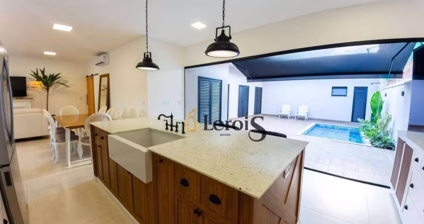 Casa com 3 dormitórios à venda, 190 m² por R$ 2.390.000,00 - Condomínio Maria Cândida - Indaiatuba/SP