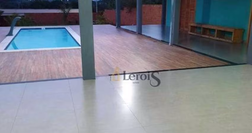Chácara com 3 dormitórios à venda, 1000 m² por R$ 690.000,00 - Chácara Maracajás - Salto/SP