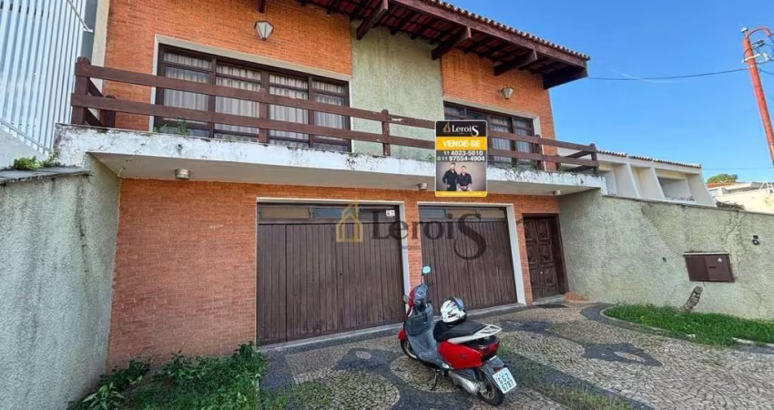 Sobrado com 3 dormitórios à venda, 410 m² por R$ 700.000,00 - Brasil - Itu/SP