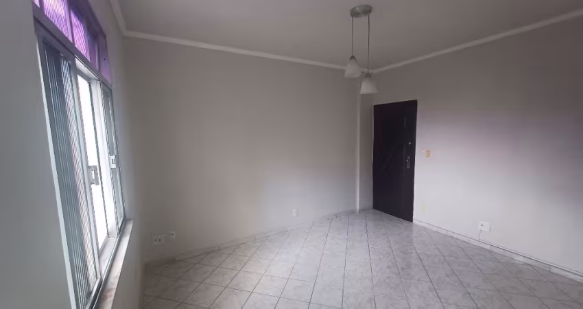 Apartamento de 2 quartos para alugar na Rua Castro Alves - Méier