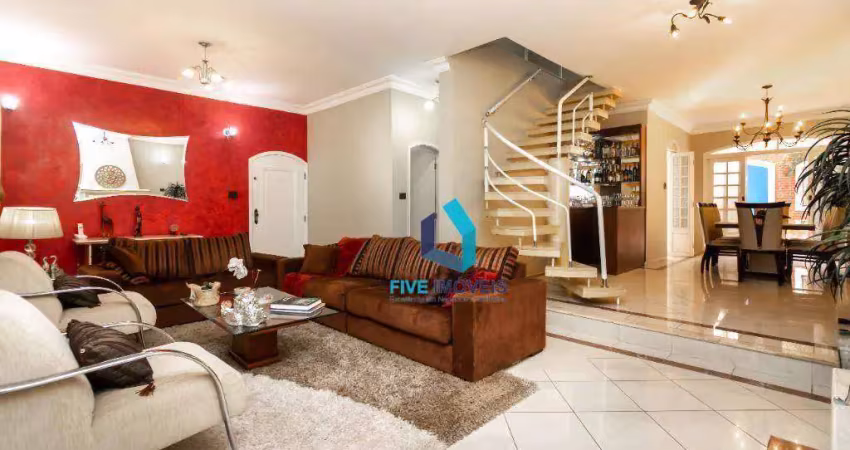 Sobrado com 4 quartos, 2 suites, 3 vagas e piscina e churrasqueira no jardim marajoara