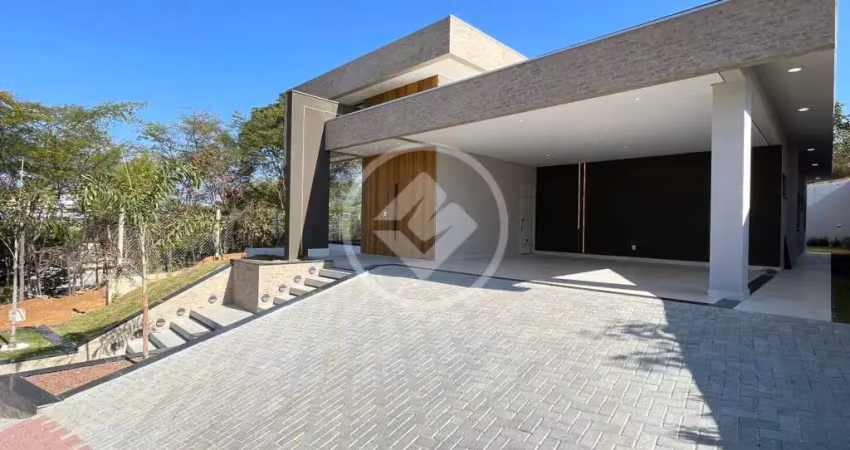 Casa Alto Padrão- Condomínio Gran Royalle codigo: 78941