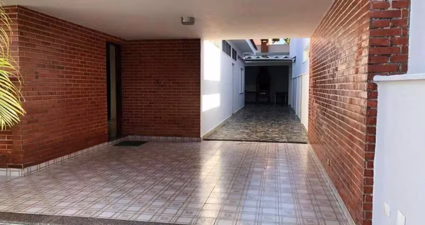 Imperdível: Casa à venda em Praia Grande-SP, bairro Flórida! 3 quartos, 3 suítes, 2 salas, 6 banheiros, 4 vagas, 364m²!