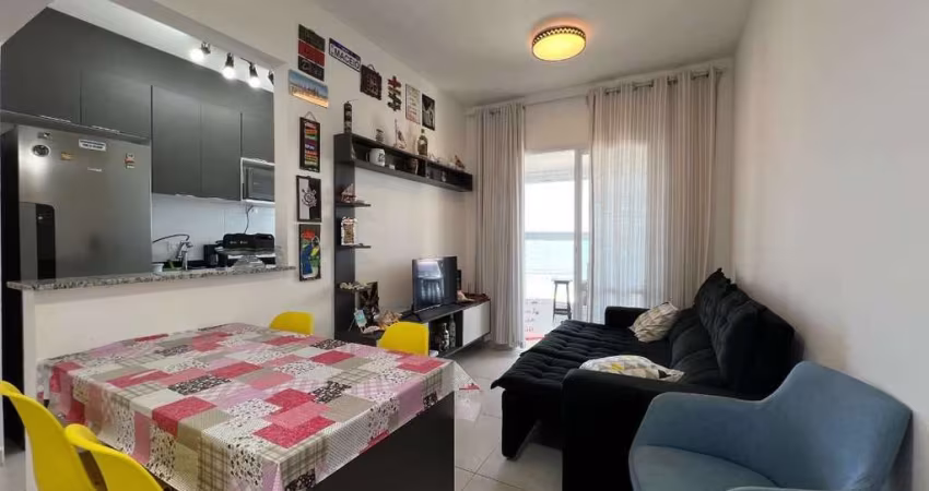 Apartamento de 1 quarto com suíte e vaga de garagem no Caiçara, Praia Grande-SP: seu novo lar espera por você!