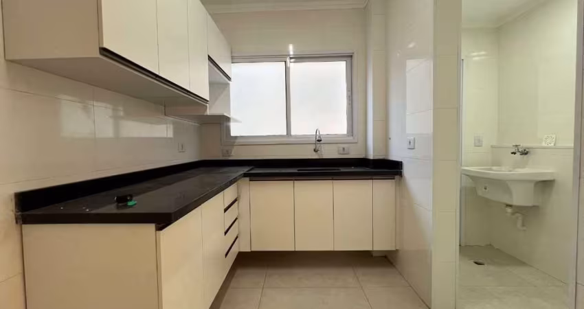 Apartamento para locação em Praia Grande-SP, bairro Caiçara: 2 quartos, 1 suíte, 1 sala, 2 banheiros, 2 vagas de garagem, 79,88 m².
