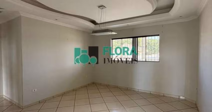 APARTAMENTO SOBRE LOJA