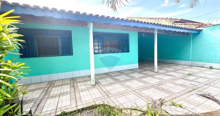 Casa com 3 quartos à venda na Belmira Novaes, Peruíbe 