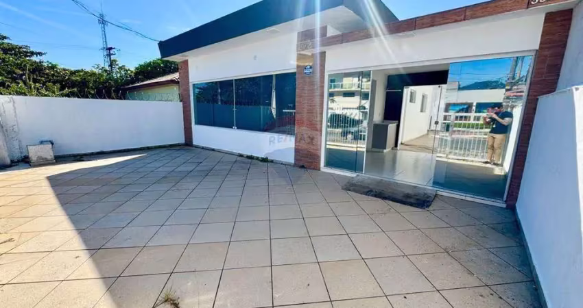 Casa com 3 quartos para alugar no Parque Balneário Oásis, Peruíbe 