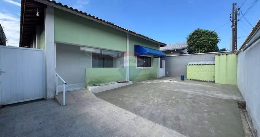 Casa com 4 quartos para alugar no Centro, Peruíbe 