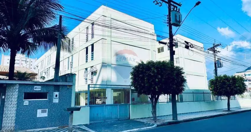 Apartamento no centro de peruíbe – 2 dorms, 2 banheiros,  1 vaga e lazer