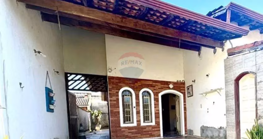 Casa com 3 quartos à venda na Avenida Eduardo Alvares Machado, 987, Centro, Peruíbe