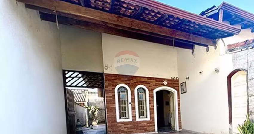 Casa com 3 quartos à venda na Avenida Eduardo Alvares Machado, 987, Centro, Peruíbe