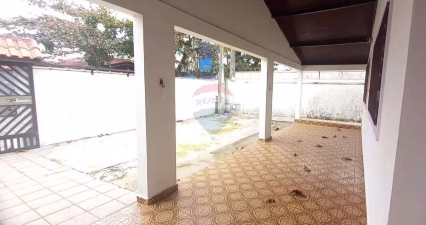 Casa com 3 quartos para alugar no Centro, Peruíbe 