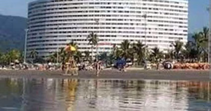 Apartamento de frente para o mar no prédio redondo – peruíbe/sp
