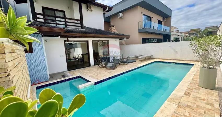 Casa em condomínio fechado com 3 quartos para alugar no Parque Balneário Oásis, Peruíbe 
