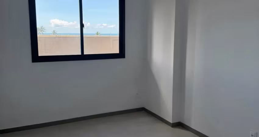 Quarto e Sala Nascente com Vista Mar no Ed. Ocean House em Patamares/Jaguaribe