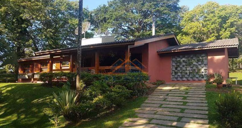 Casa com 3 dormitórios à venda, 220 m² por R$ 1.450.000,00 - Condomínio Vale Da Santa Fé - Vinhedo/SP