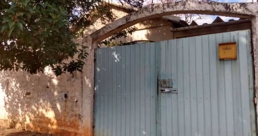 Casa com 3 quartos à venda na Rua Pinheiro, --, Leonor, Londrina