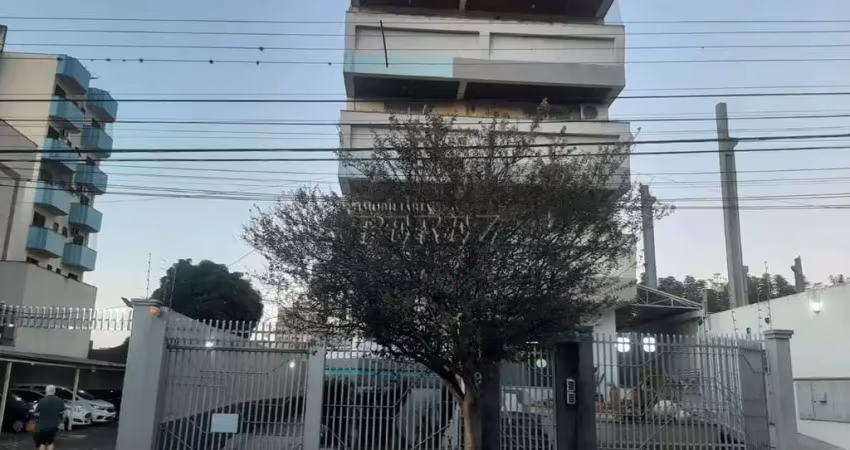 Apartamento com 3 quartos à venda na Rua Cambará, --, Centro, Londrina