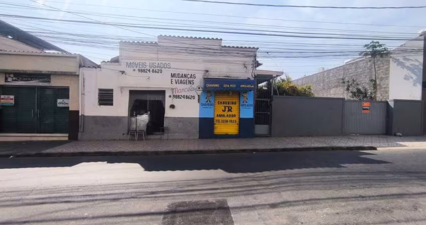 Terreno à venda no bairro Manoel Honório, em Juiz de Fora - MG